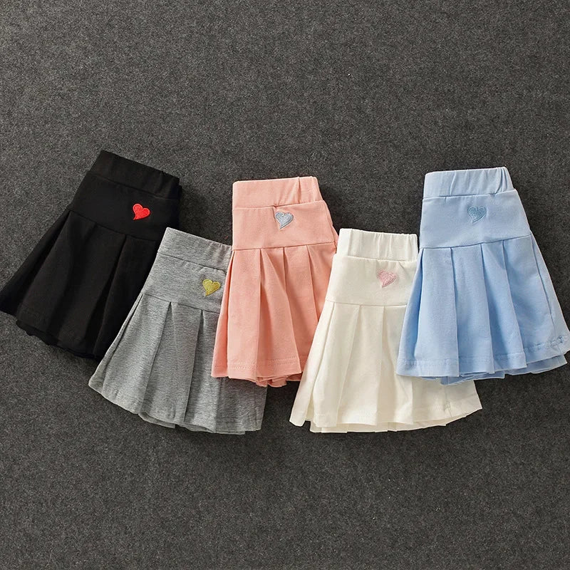 Falda Plisada con Short Interior – Comodidad y Seguridad para tu Niña